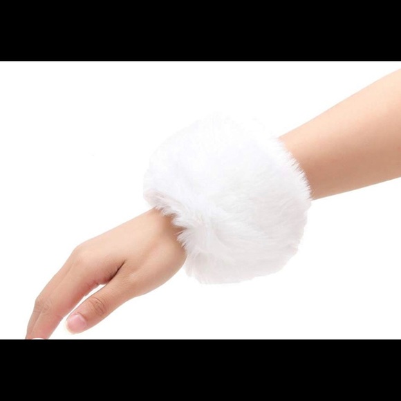Pair Winter White Faux Fur Cuffs - Picture 3 of 4